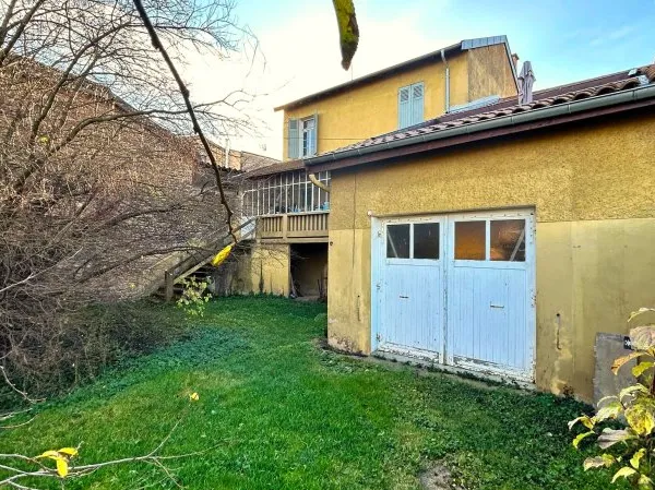 Maison 9 pièces 240 m²