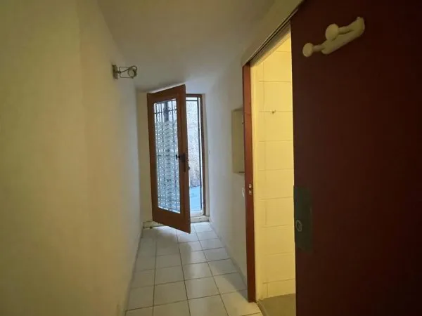 Local commercial 18 m²
