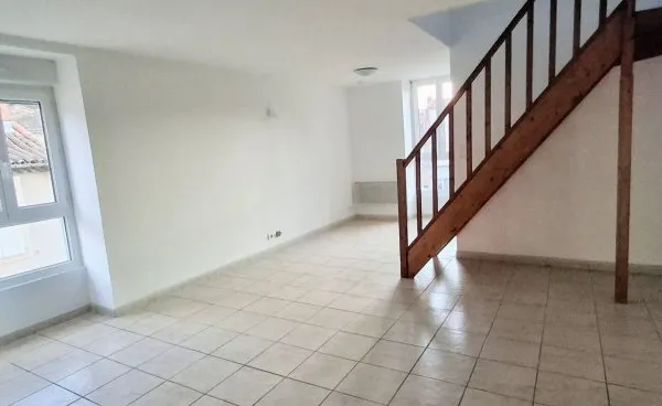 Immeuble de 4 appartements et une cave BEDARIEUX