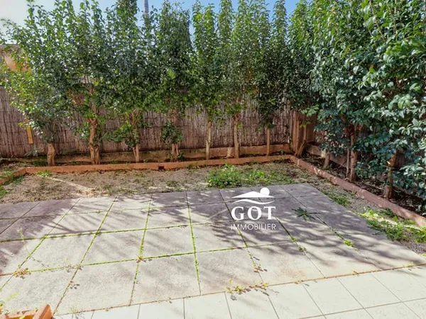 Rare appartement T2 avec jardin et 2 places de parking