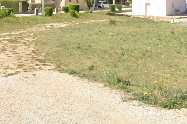 Terrain 425 m² Brignoles