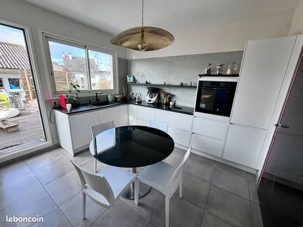Maison 15 pièces 450 m²