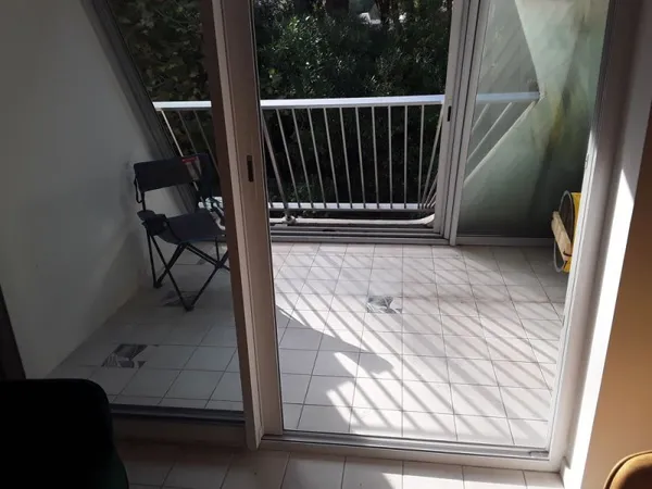 Appartement sur zone terre et mer.