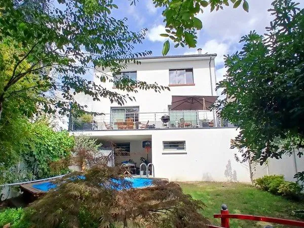 Maison 6 pièces 170 m²