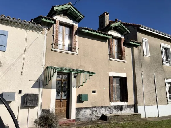Jolie maison en pierre avec terrain et grange