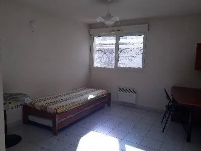 Studio 1 pièce 21 m²