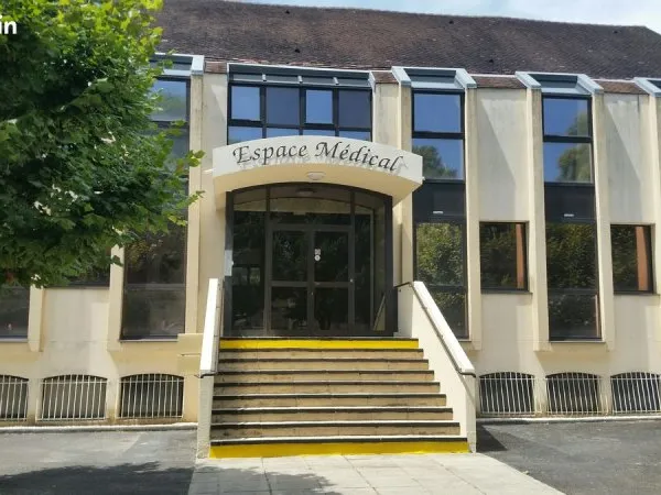 Local idéal profession de santé à GRAY 70100 , 50% de remise sur loyer pdt 6mois
