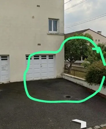 Garage 20 mètre carrés avec electricité si besoin