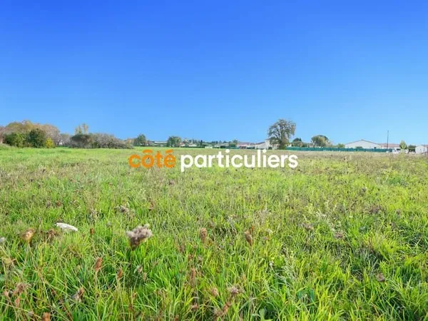 Terrain plat et viabilisé de 1030 m²