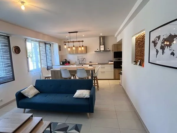 6 Logement avec salle de bain et wc privé intégrer à la chambre