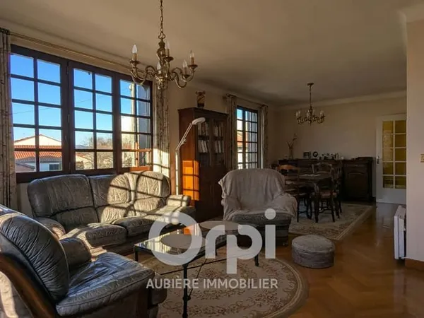 Maison 6 pièces 187 m²
