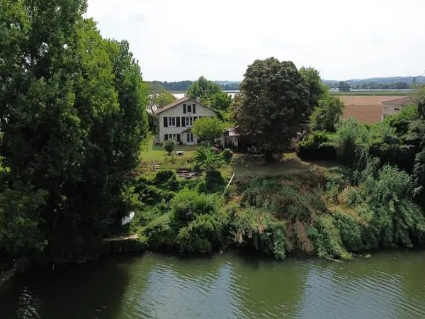 Clairac Maison Avec 5 Chambres, Grange Au Bord De L'eau