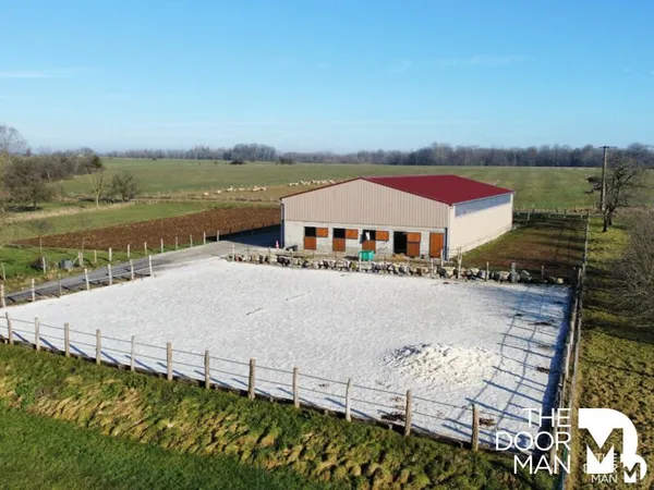 Local 2 pièces 500 m²