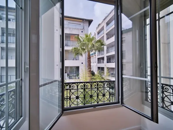 CENTRE NICE CARABACEL