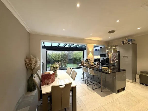 Maison 5 pièces 164 m²