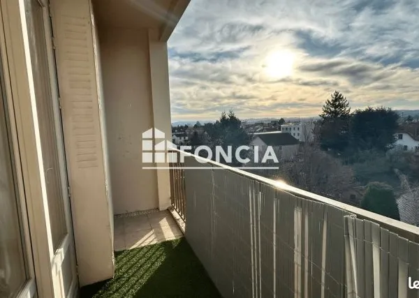 Roanne type 3 avec balcon