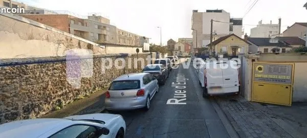 Garage/Station service 60 m²
