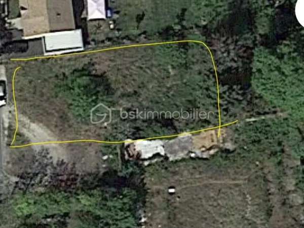 Terrain 601 m²