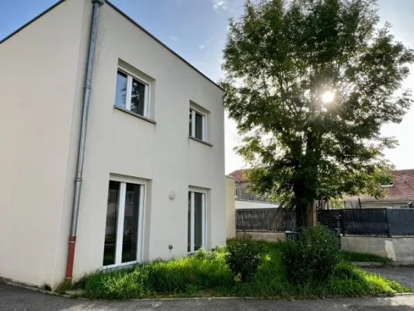 Maison 4 pièces 85 m²