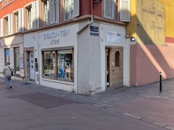 Local, commercial, sans droit d'entrée 100m2