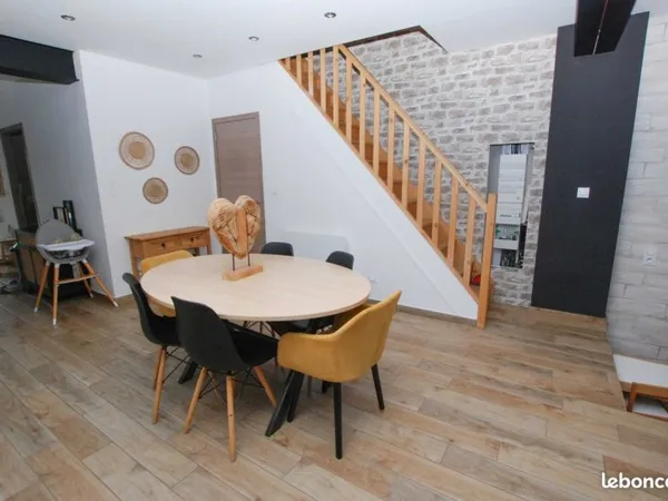 Maison 15 pièces 321 m²