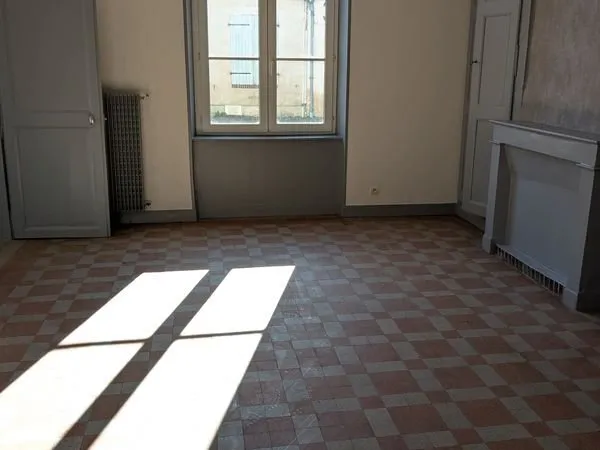 Grand t2 proche centre bourg