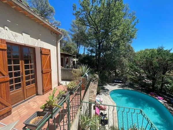 VILLECROZE MAISON PROVENCALE