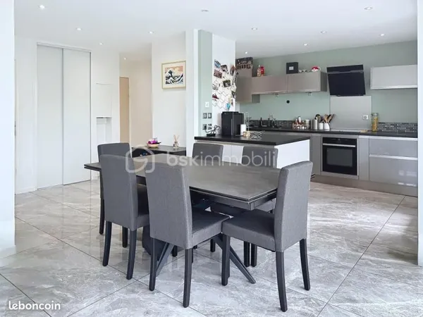 Appartement 4 pièces 82 m²