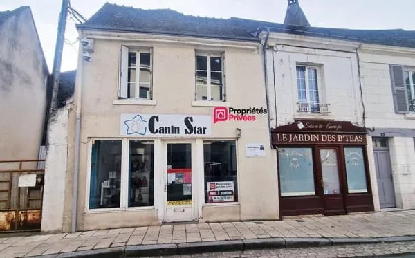 Immeuble de rapport - 90 m² - 4 pièces - local commercial et appartement T2