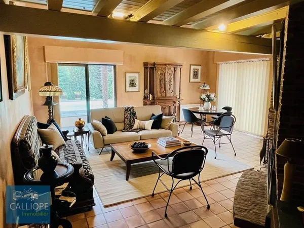 Maison 8 pièces 208 m²