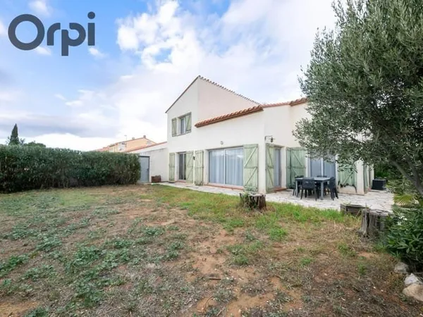 Maison en quatre faces à Saint-Estève de 185m2