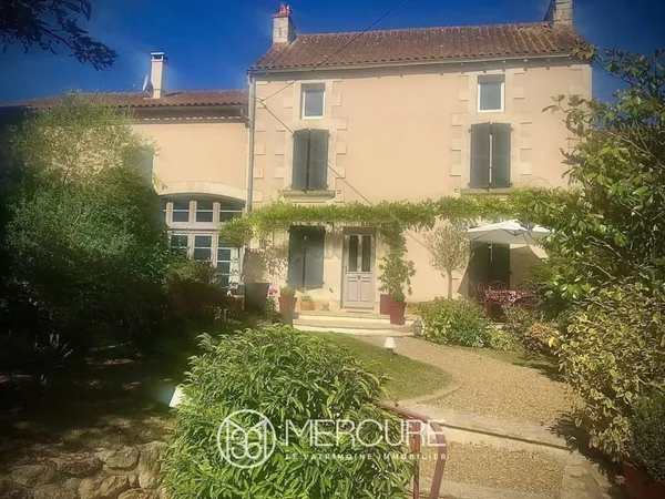 Maison de ville 8 pièces 284 m²