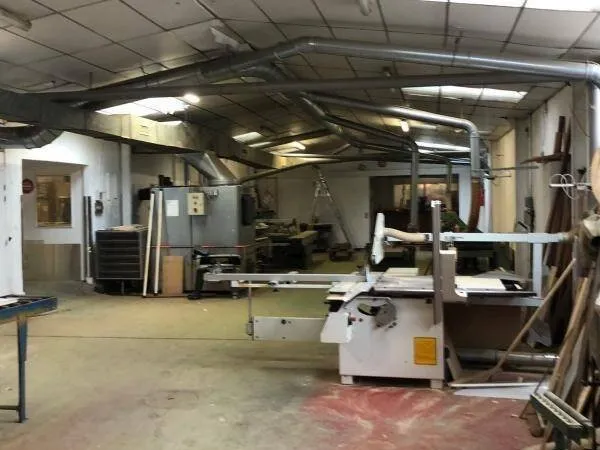 Local d'activité 2000 m²