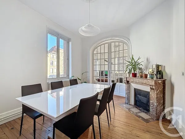 Appartement 4 pièces 95 m²
