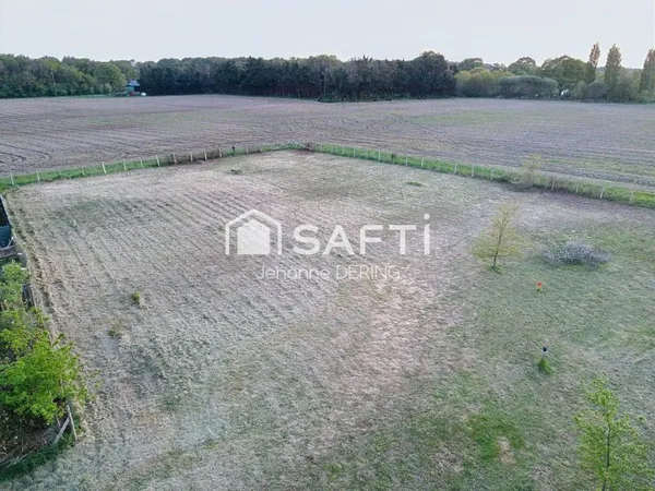 Au calme, terrain constructible de 1152m2