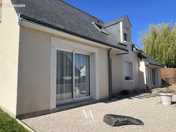 Maison 9 pièces 174 m²