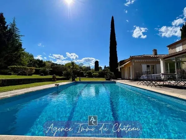 Villa 6 pièces 162 m²