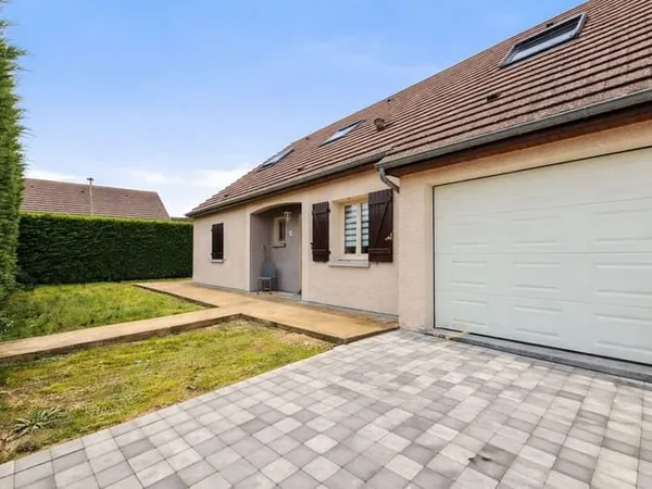 Maison 7 pièces 140 m²