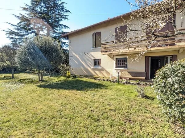 Maison 6 pièces 140 m²