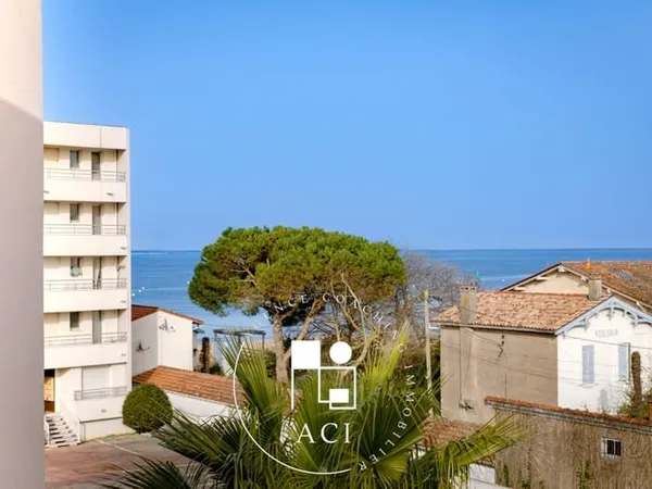 Studio Cabine 25 m2 plein sud avec accès plage