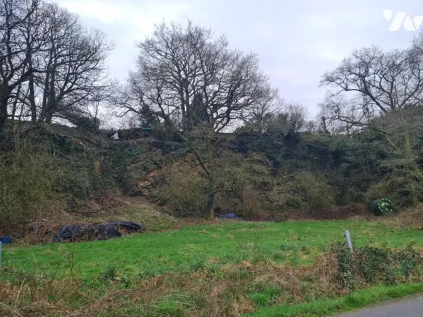 Terrain 8566 m²