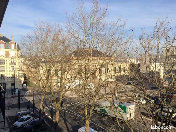 Très joli t3 de 74 m2 vue sur le palais de justice