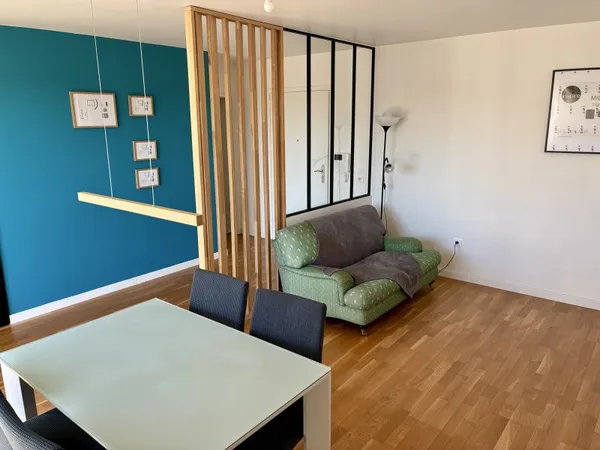 Loue appartement T3 - 63m² - dernier étage