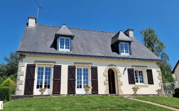 Maison proche centre Plessala