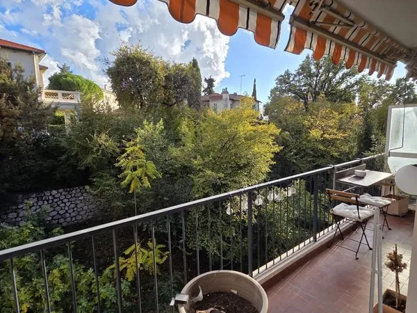 3p 87m2 garage cave HAUT CIMIEZ