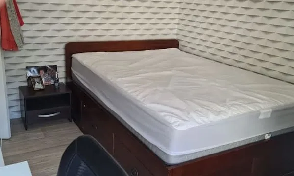 Chambre 1 pièce 9 m²