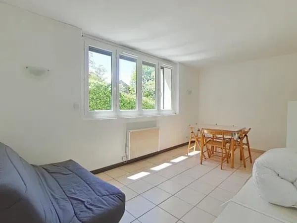 STUDIO MEUBLE PROCHE ECOLES