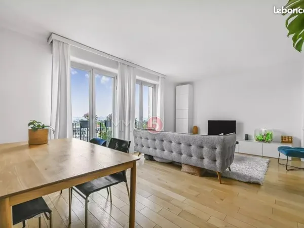 Appartement 4 pièces 82 m²