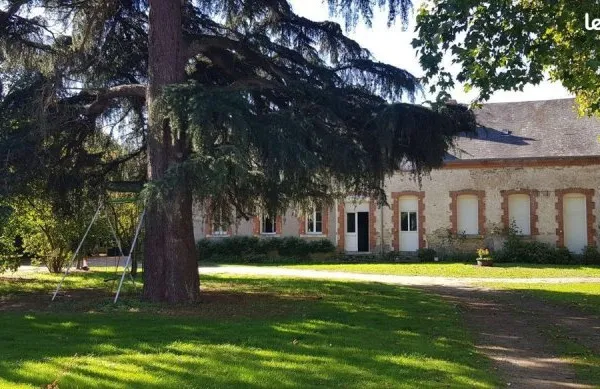 Maison 9 pièces 300 m²