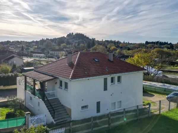 Gourdon - Spacieuse Maison de ville avec appartement indépendant, piscine et jardin clos